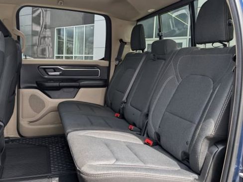 Used 2019 RAM 1500 Big Horn AWD/4WD image 12