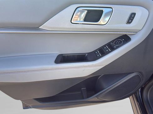 New 2026 Ford Explorer Active AWD/4WD image 17