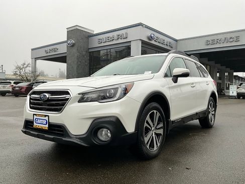 Used 2018 Subaru Outback 2.5i Limited image 4