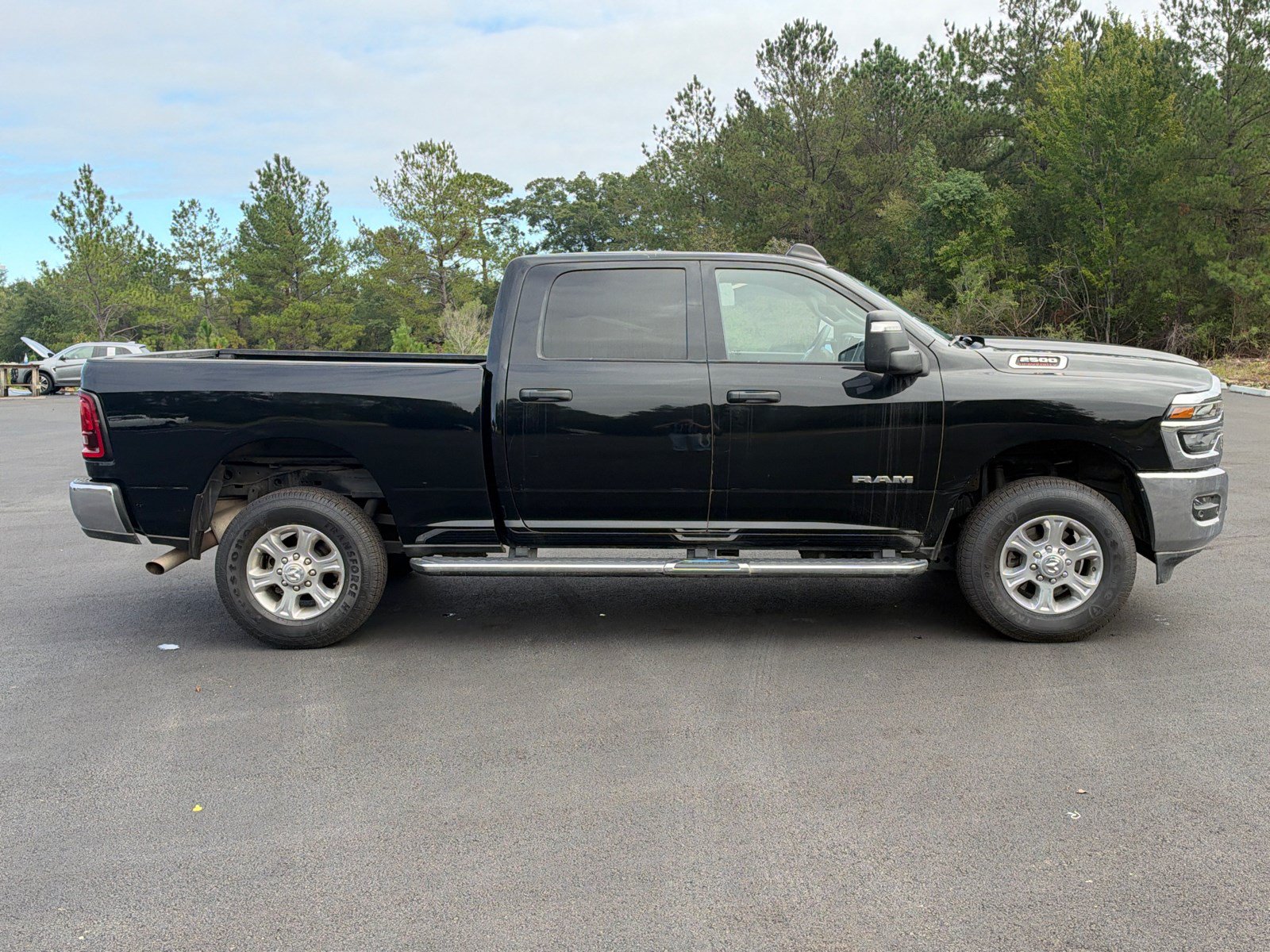 Used 2025 RAM 2500 Big Horn AWD/4WD image 4