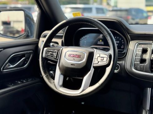 Used 2024 GMC Yukon SLT w/ SLT Luxury Package AWD/4WD image 14
