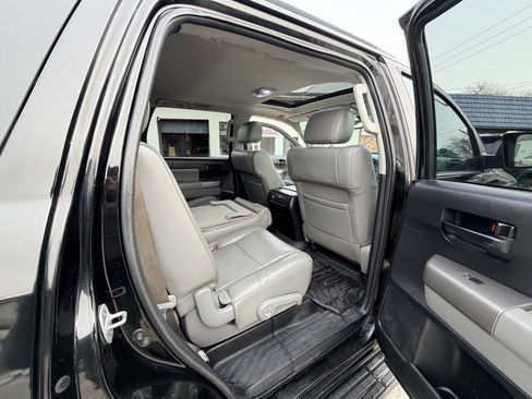 Used 2013 Toyota Sequoia SR5 w/ Premium Pkg image 42