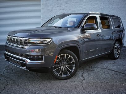 Used 2022 Jeep Grand Wagoneer Series III w/ Rear Seat Video Group 1