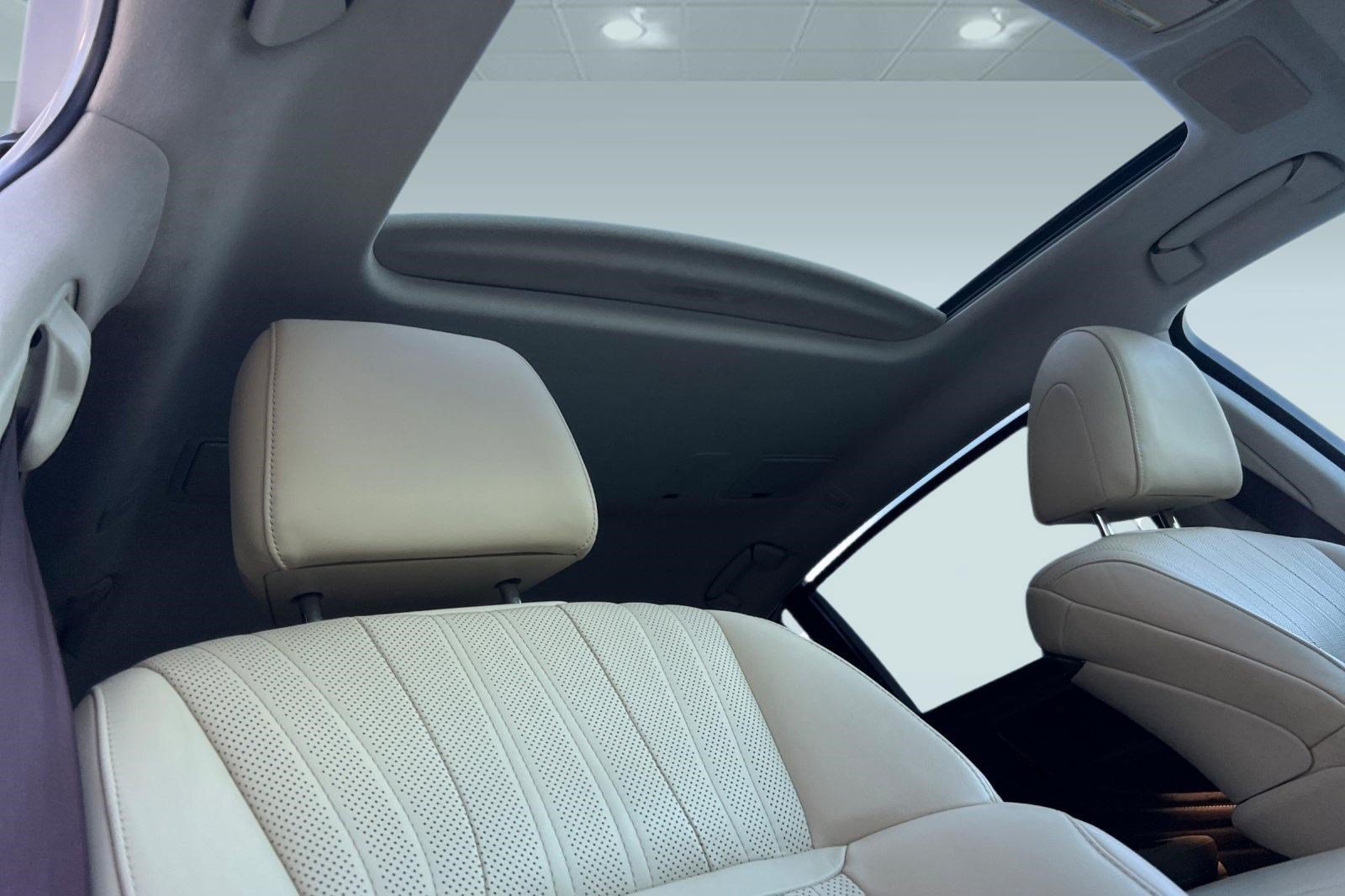 Used 2020 Lexus LS 500h w/ Luxury Package RWD image 23