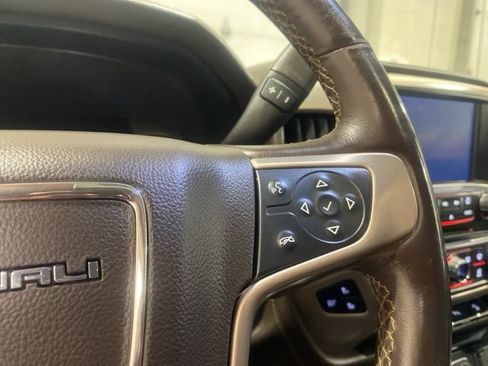 Used 2015 GMC Sierra 1500 Denali AWD/4WD image 40