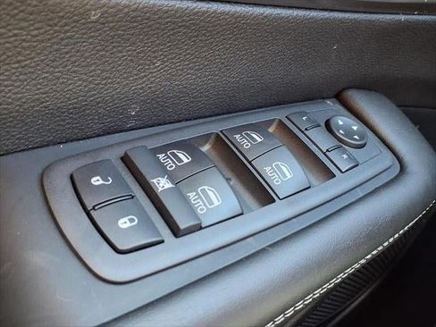 New 2026 Chrysler Pacifica Select FWD image 41