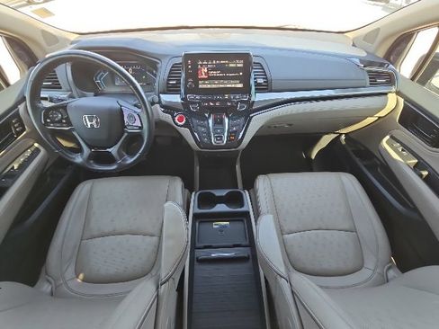 Used 2023 Honda Odyssey Elite image 39