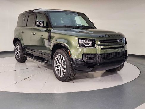 New 2026 Land Rover Defender 110 X-Dynamic SE AWD/4WD image 12