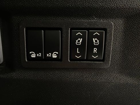 Used 2023 Chevrolet Tahoe Z71 w/ Luxury Package image 7