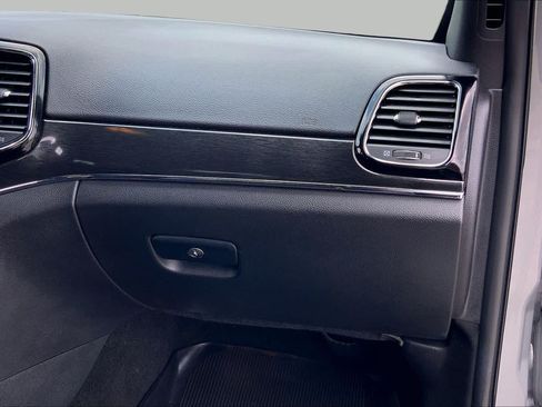 Used 2019 Jeep Grand Cherokee Trailhawk AWD/4WD image 18