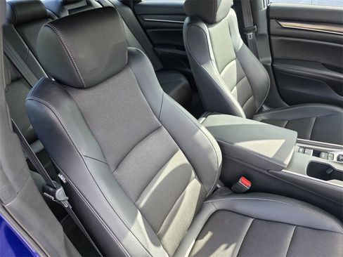 Used 2022 Honda Accord Sport image 32