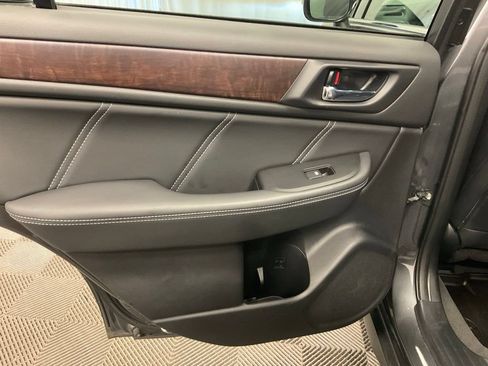 Used 2018 Subaru Outback 2.5i Limited AWD/4WD image 33