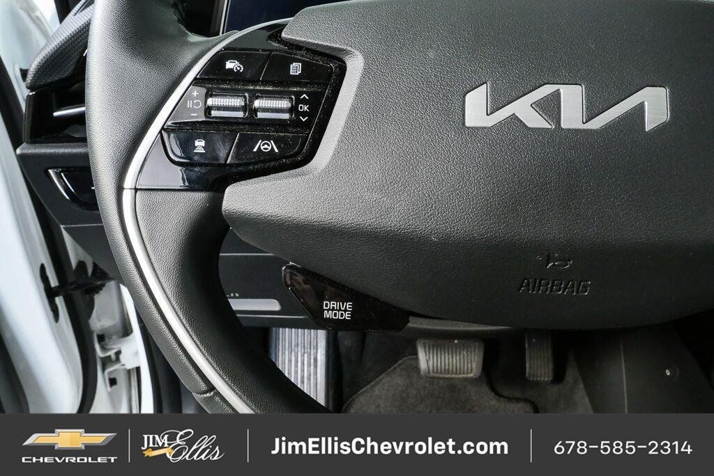 Used 2023 Kia Niro Wind w/ Wind Preserve Package FWD image 9