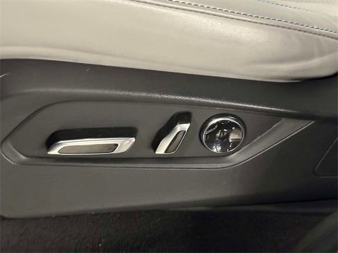 Used 2023 Acura MDX SH-AWD w/ Technology Package image 15