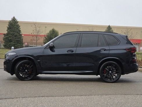 Used 2024 BMW X5 M60i image 23