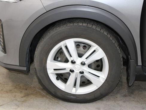 Used 2023 Nissan Kicks S image 41