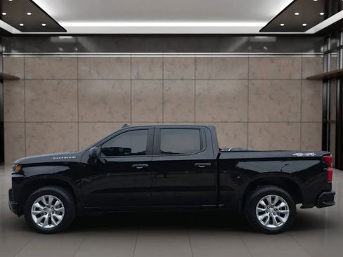 Used 2020 Chevrolet Silverado 1500 Custom w/ Custom Value Package AWD/4WD image 5