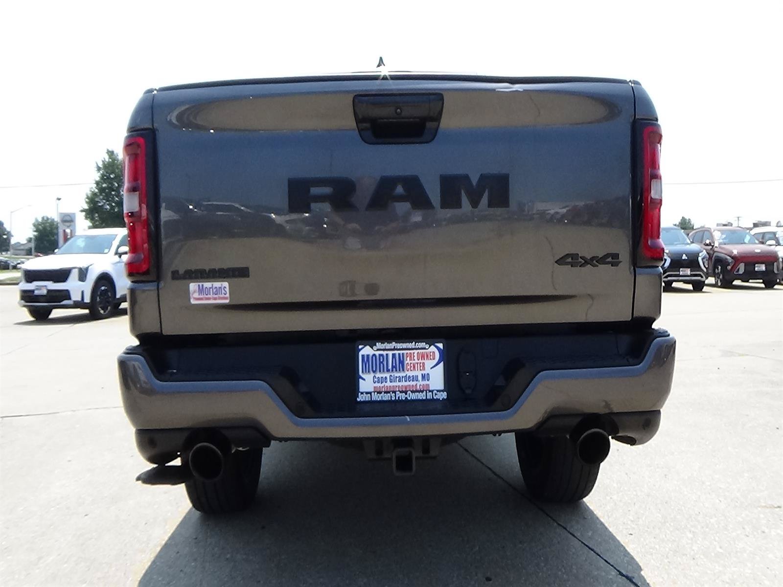Used 2025 RAM 1500 Laramie w/ Night Edition AWD/4WD image 7
