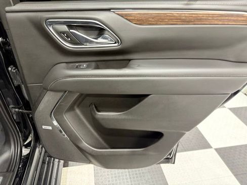 Used 2023 Chevrolet Tahoe High Country w/ Advanced Technology Package image 30