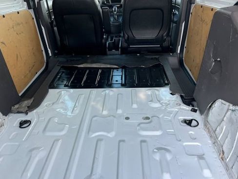 Used 2020 Ford Transit Connect XL image 16