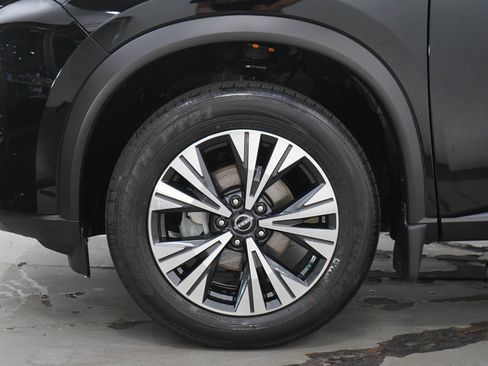 Used 2023 Nissan Rogue SV w/ SV Premium B Package AWD/4WD image 31