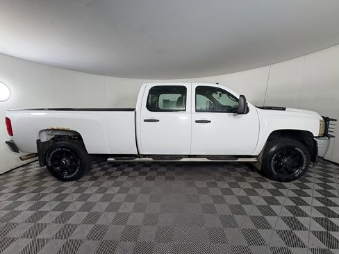Used 2013 Chevrolet Silverado 3500 W/T image 8