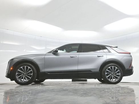 Used 2024 Cadillac Lyriq Sport RWD image 63