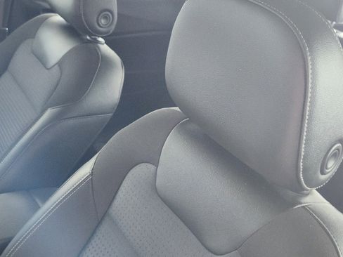 Certified 2025 Chevrolet Trax LT FWD image 15