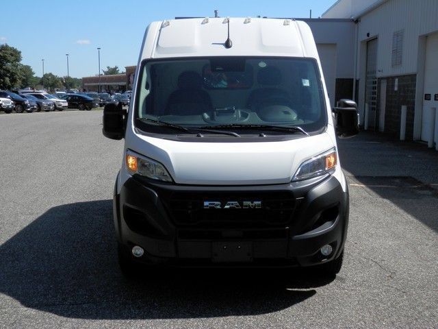 Used 2025 RAM ProMaster 2500 w/ Convenience Group FWD image 3