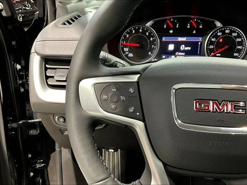 Used 2023 GMC Terrain SLT w/ Infotainment Package II FWD image 11