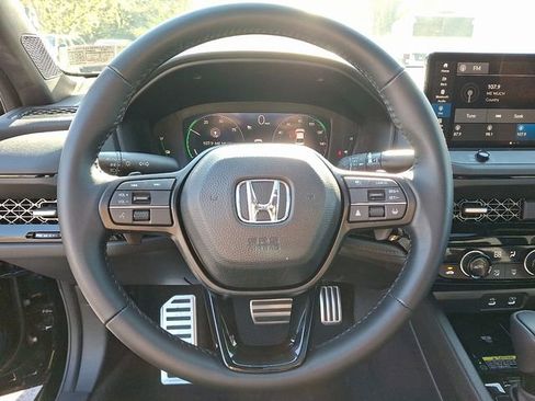Used 2025 Honda Accord Sport image 21