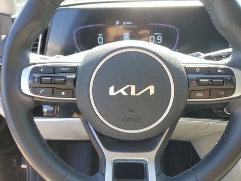 Certified 2023 Kia Sportage EX image 21