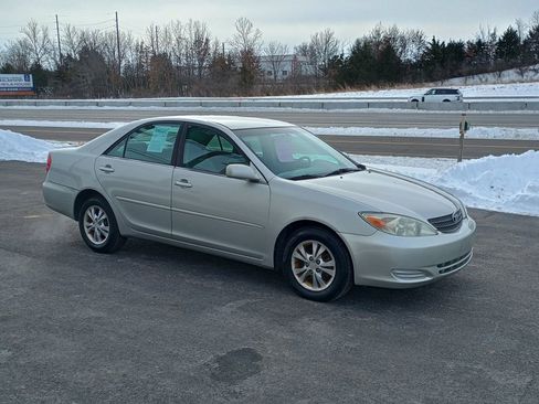 Used 2004 Toyota Camry LE image 7