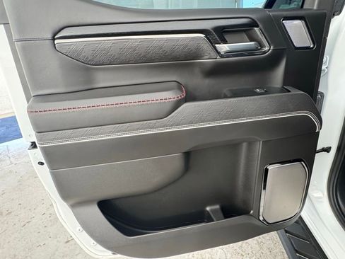 Used 2024 GMC Sierra 1500 AT4X image 25