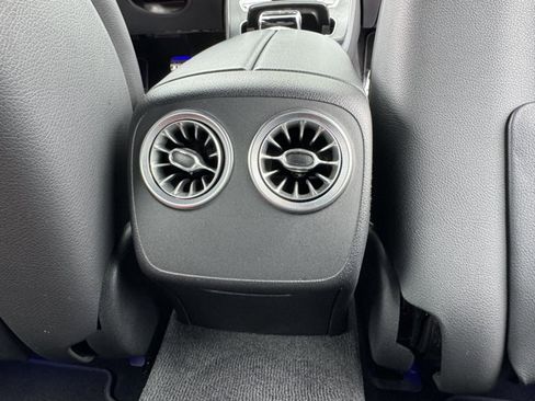 Used 2022 Mercedes-Benz E 450 Cabriolet image 10