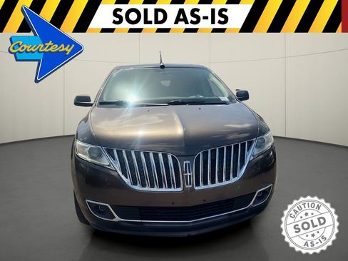 Used 2011 Lincoln MKX 2WD w/ 101A Rapid Spec Order Code image 2