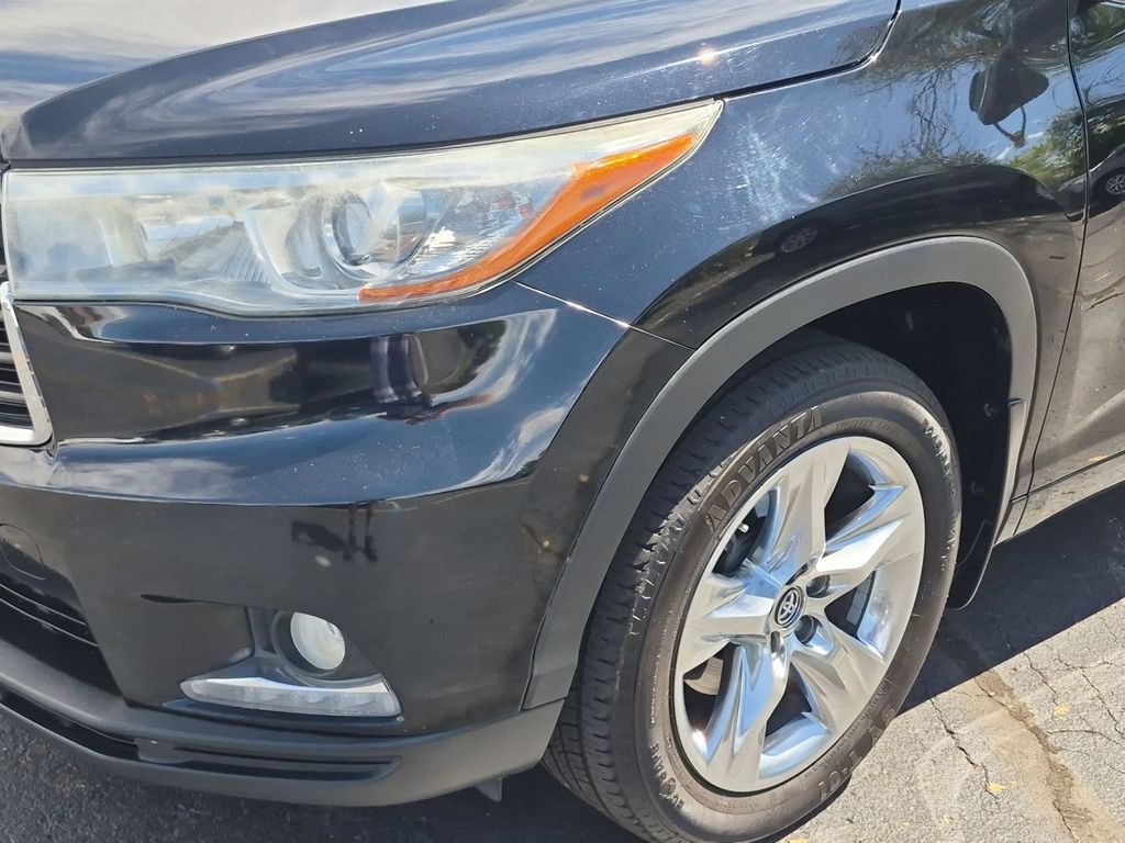 Used 2016 Toyota Highlander Limited Platinum AWD/4WD image 9