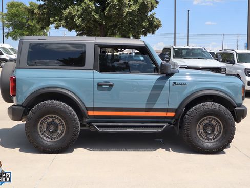 Used 2022 Ford Bronco 2-Door AWD/4WD image 2