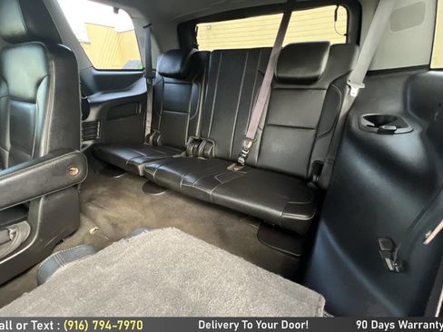 Used 2017 GMC Yukon SLT w/ Premium Edition image 27