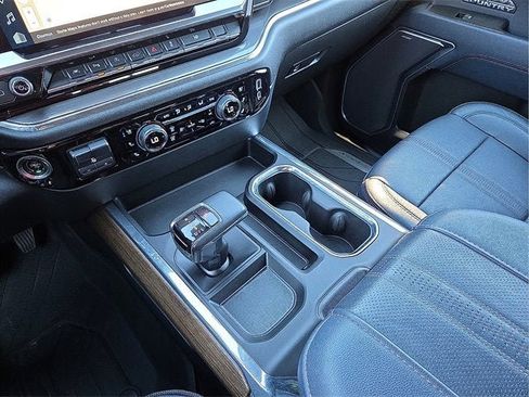 Certified 2023 Chevrolet Silverado 1500 High Country image 25