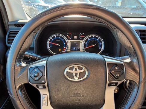 Used 2015 Toyota 4Runner SR5 image 24