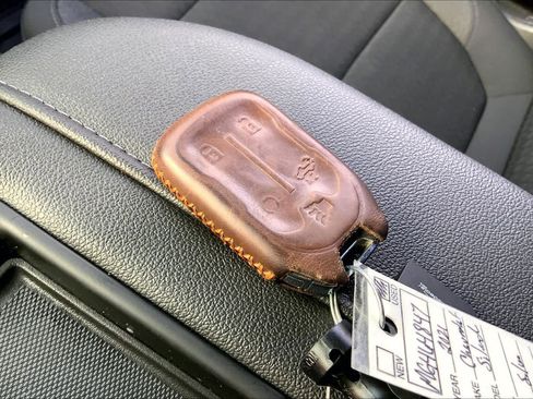 Used 2021 Chevrolet Silverado 1500 RST image 14