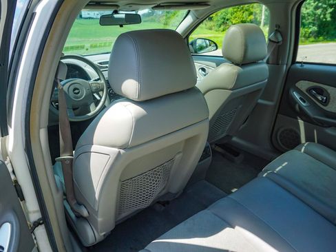 Used 2005 Chevrolet Malibu LT FWD image 14