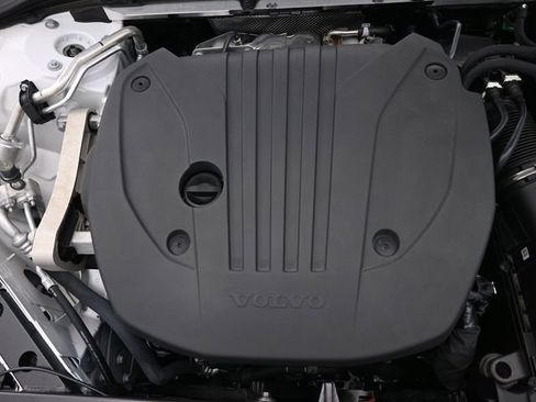 Used 2024 Volvo S60 B5 Ultimate image 34