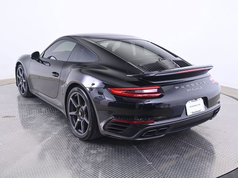 Used 2019 Porsche 911 Turbo image 3