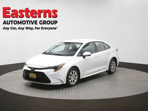 Used 2025 Toyota Corolla LE FWD image 54