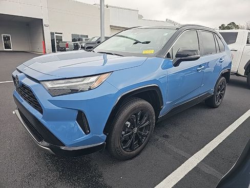 Used 2025 Toyota RAV4 XSE image 1