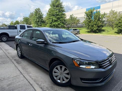 Used 2013 Volkswagen Passat 2.5 S FWD image 11