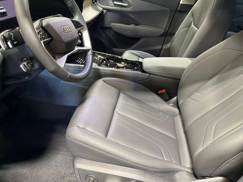 New 2026 Audi Q3 quattro 2.0T AWD/4WD image 15