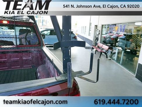 Used 2019 RAM 1500 Tradesman w/ Chrome Appearance Group RWD image 18